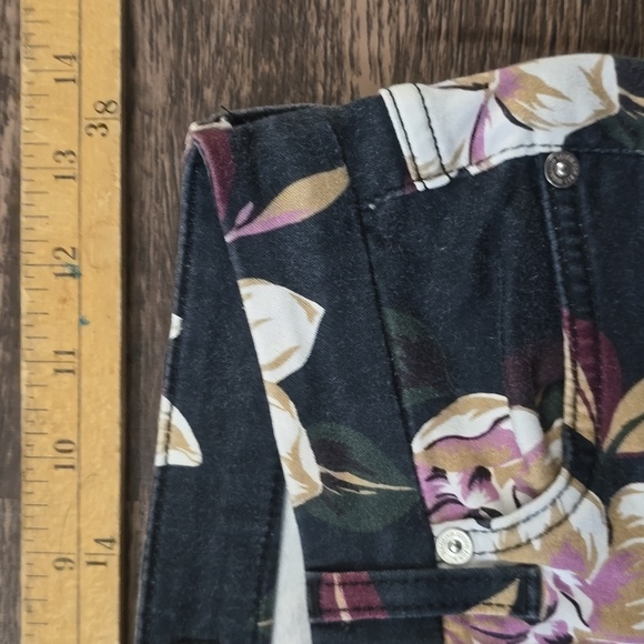 7 FOR ALL MANKIND Floral Women's Jeans Sz 26 Green Pink Skinny - Picture 3 of 7